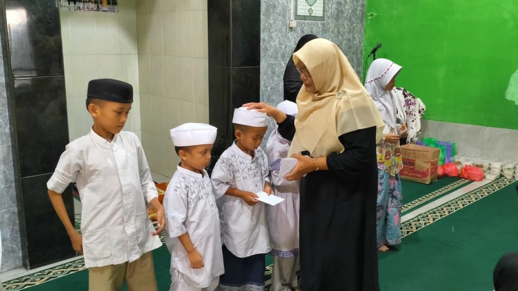 penyaluran uang saku yatim gmmi Penyaluran Uang Saku, Jumat Berkah(23/10)